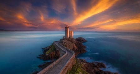 phare-du-petit-minou-bretan