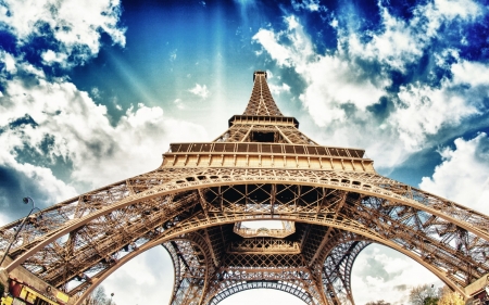 Le Tour Eiffel - white, sky, tour eiffel, cloud, france, blue, paris