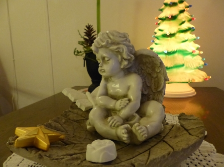 Angel - christmas, star, christmas-tree, figure, table, angel, colors