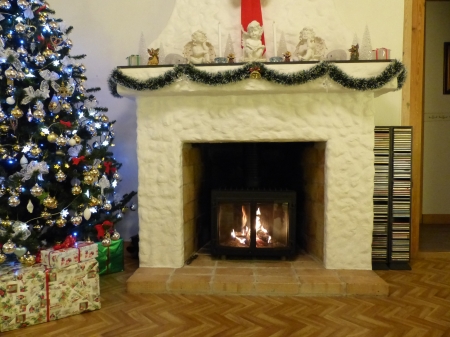 Christmas 2015 - christmas-tree, fireplace, presents, colors, livingroom, floor