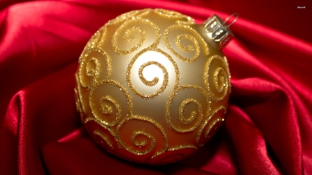 Golden Christmas Bauble