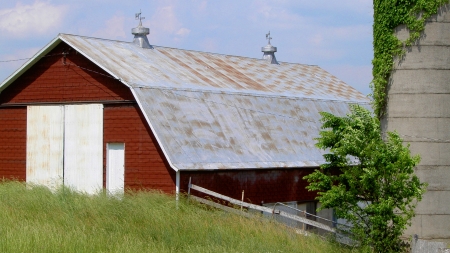 The red barn on Hwy 60 - Missouri, country, abandoned, farms, rural, barns