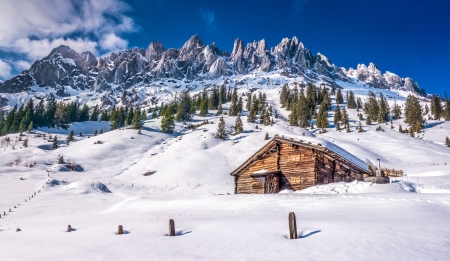 Lassen Volcanic National Park, California - slope, landscape, trees, snow, winter, cabin, peaks