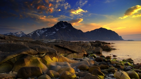 Lakeside Mountains - hd, landscape, beautiful, mountains, lakeside