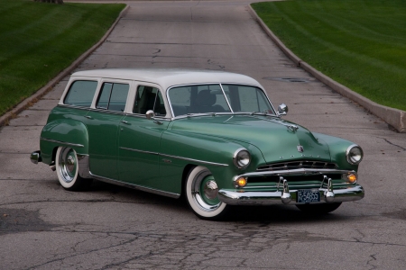 1952-Dodge-Coronet-Sierra-Estate-Wagon - Mopar, Classic, White Walls, Green