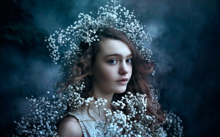 Kotak Bella - flowers, girl, model, portrait