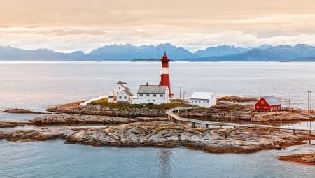 Lighthouse in Norway - mountains, sea, coastline, island