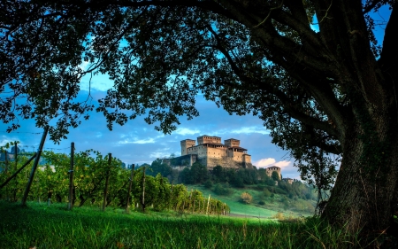 Castle - medieval, amazing, castle, beautiful