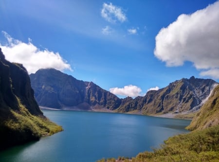 Mount Pinatubo - lake, philippines, cool, fun, nature, mountain