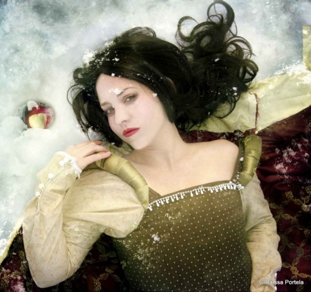 Snow White - snow, snowwhite, winter, apple