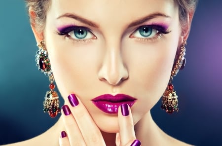 Beauty - girl, beauty, green eyes, pink, jewel, lips, purple, hand, woman, model, face