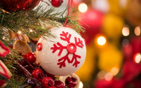 Merry Christmas! - yellow, ball, deco, berry, christmas, white, snowflake, craciun, red, lights