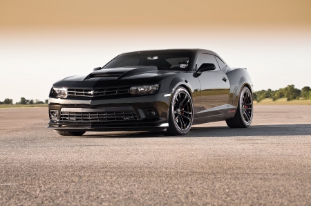 2013 Camaro 1LE Puts Down 800 Supercharged Horsepower - black, 5thgen, gm, 1le