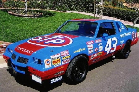 1982 PONTIAC GRAND PRIX CUSTOM AREO COUPE - grand prix, racing, pontiac, areo