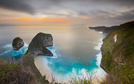 Beach Cove - nature, ocean, cove, beach, hills