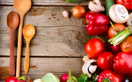 vegetables - spoon, capsicum, mushroom, tomato