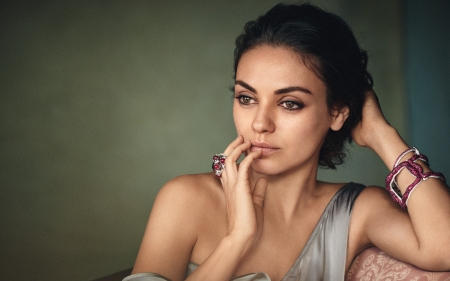 Mila Kunis - woman, actress, girl, jewel, mila kunis