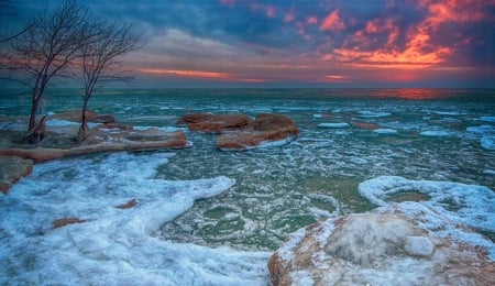 Sunrise in Winter - ice, nature, Winter, color, Sunrise