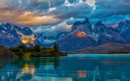 Lake Patagoni,Argentina - nature, lake, landscape, clouds, mountains