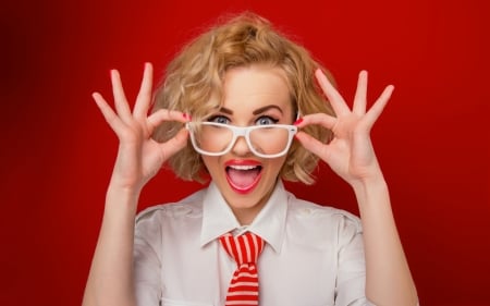 Funny face - tie, girl, blonde, lips, white, glasses, hand, funny, red, woman, face