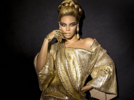 BEYONCE - gold, movies, singer, dancer