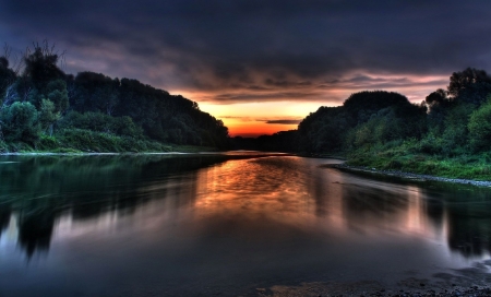 Splendor Our Planet - clouds, lake, sunset, tree