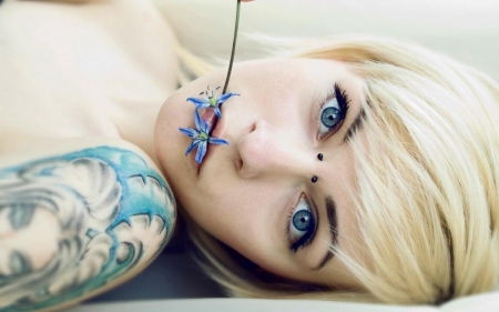 Artistic Woman - face, blond, woman, tattoo