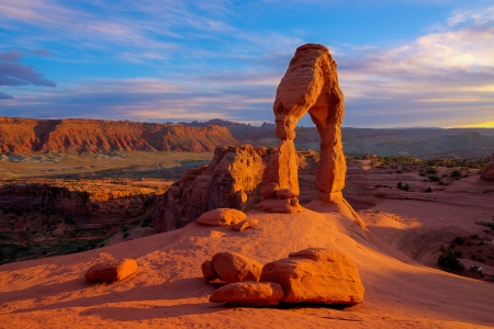 Delicate Arch, Arches NP, Utah - sky, canyon, landscape, clouds, stones, mountains