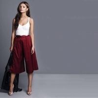 Stefanie Scott