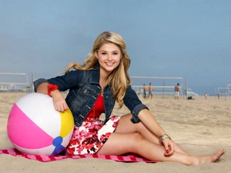 Stefanie Scott - ocean, beach, actress, stefanie, 2016, wallpaper, singer, ball, scott, model, legs, beautiful, smile, sand, stefanie scott