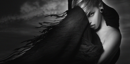 Hiding beauty - white, woman, joachim bergauer, girl, bw, black, model, blonde