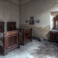 abandoned house hdr