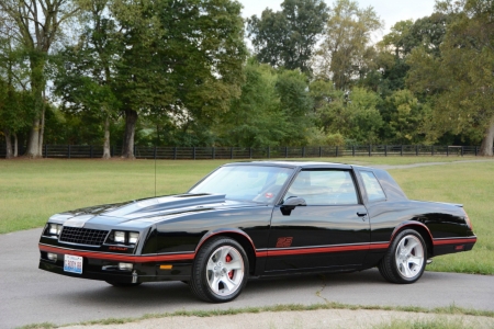 1988-Chevy-Monte-Carlo - bowtie, black, 1988, gm