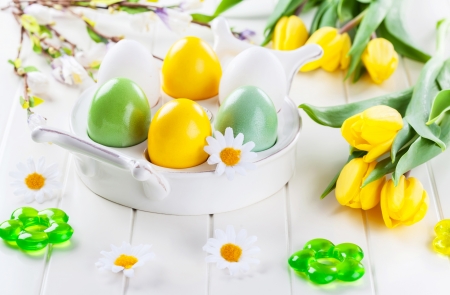 Happy Easter! - flower, egg, yellow, wood, easter, white, card, tulip, daisy, green