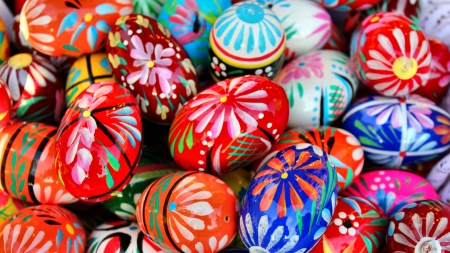 Pisanki Easter Eggs - wide screen, photography, easter, sunday, occasion, march, beautiful, holiday, photo