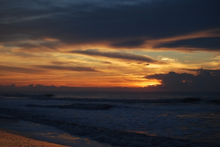 Hilton Head Beach at Dawn - beach, clouds, dawn, hilton head, sunrise, atlantic