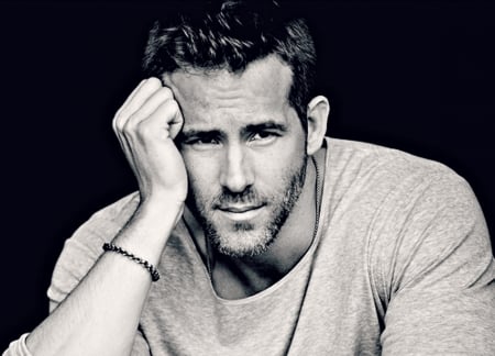 Ryan Reynolds - white, male, man, hand, actor, ryan reynolds, bw, black