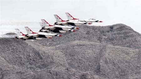 Military Fighters Over Las Vegas F - fighter, scenery, beautiful, USA, photography, military, photo, architecture, wide screen, planes, Nevada, Las Vegas