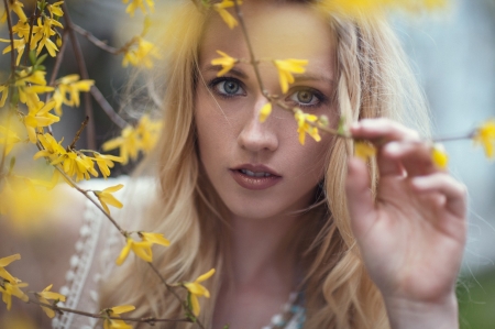 Pretty Face - flowers, face, woman, model