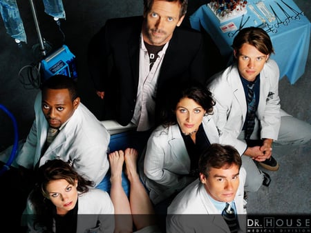 House Theme - hugh laurie, theme, doctors, house