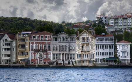 Hermosas casas a las orillas del ro Bosforos      istanbul     turkey - istanbul, turkey, traditional, houses, bosphorus