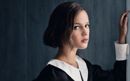 Alicia Vikander - dancer, actress, swedish, alicia vikander