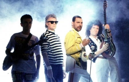 Queen - rock, legends, british, band, queen