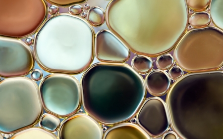 Oil bubbles in water - water, bubbles, oil, texture, luminos, glass