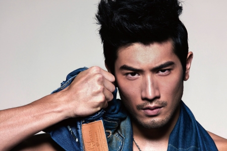 Godfrey Gao - jeans, actor, blue, man, male, hand, Godfrey Gao, face, asian