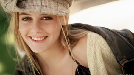 Alicia Silverstone - hat, pretty, blondie, Actress, smiling, young