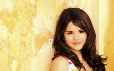 Selena Gomez - actress, long brown hair, pretty, singer, brunette