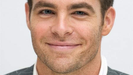 Chris Pine - handsome, smiling, blue eyes, actor, brown hair