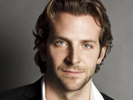 Bradley Cooper - handsome, beard, cute, Actor, blonde hair, blue eyes