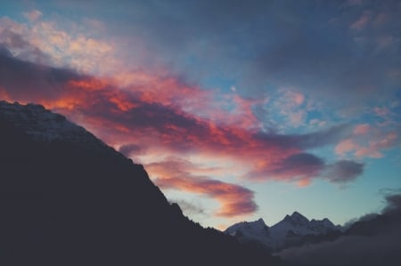 Evening Clouds - landscape, pacific, mountains, rocks, nature, evening, dawn, clouds, creekmyst